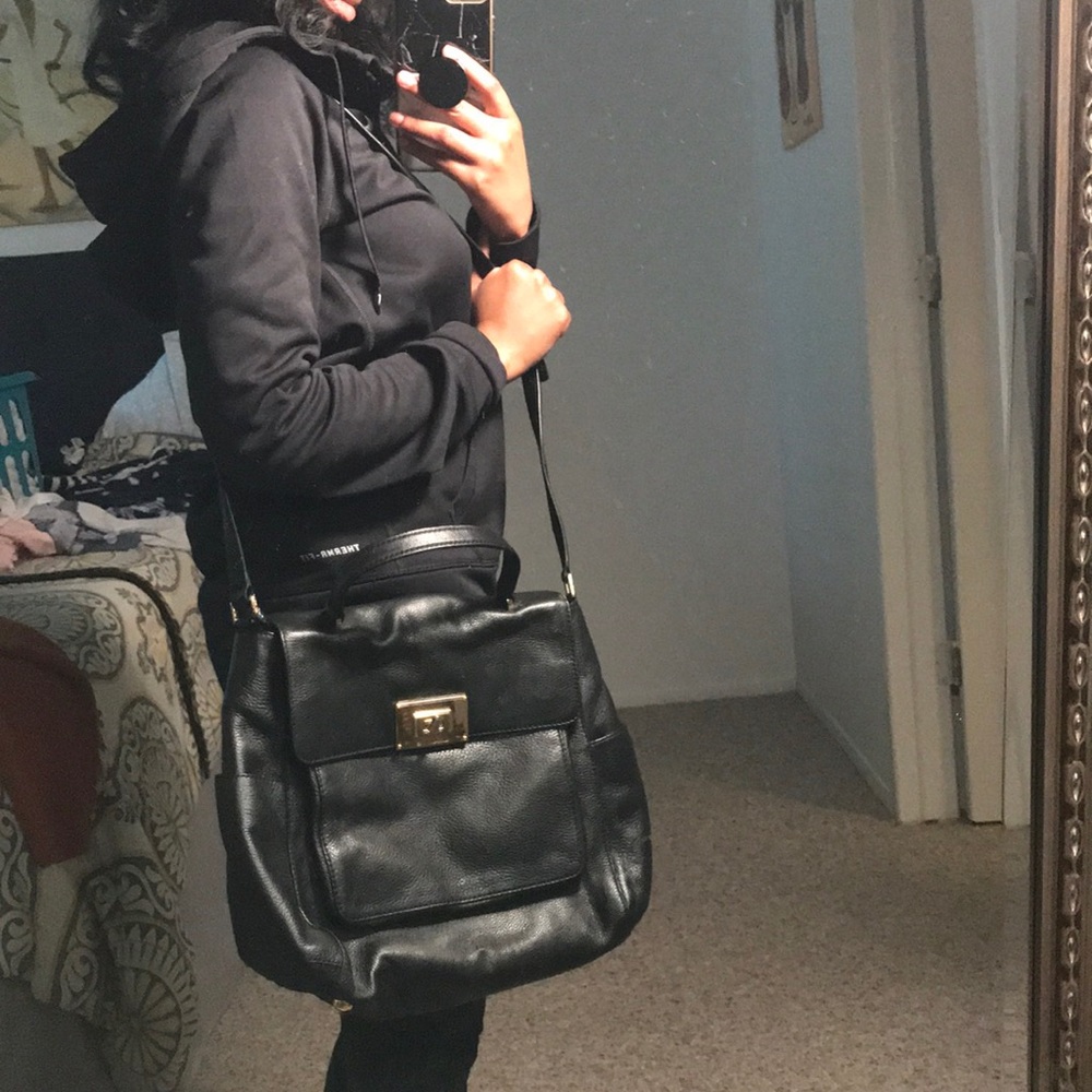 LAST CHANCE SALE! Mchael Kors crossbody handbag